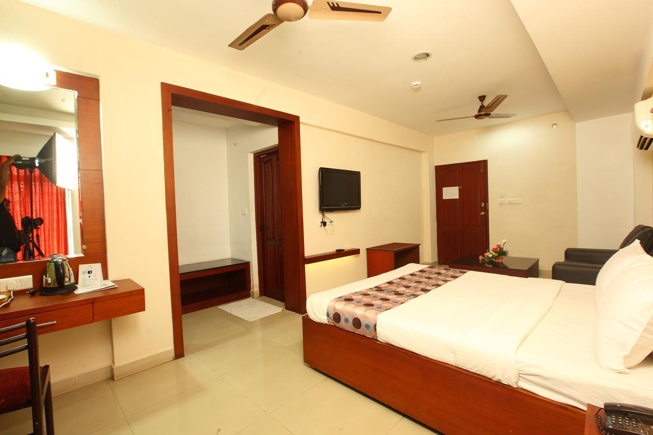 Trichur Towers Thrissur Exterior foto